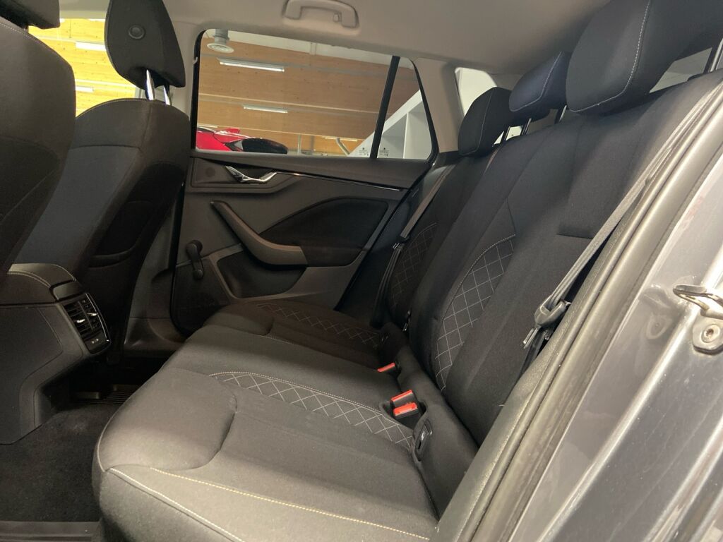 Skoda Kamiq 2022 Harmaa