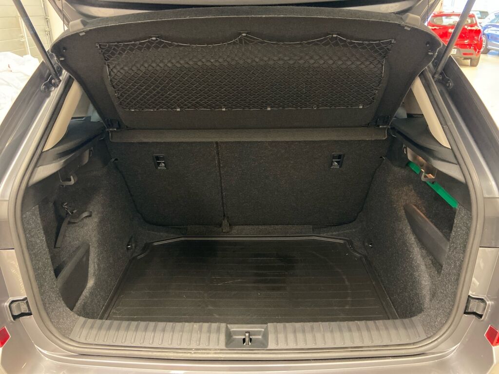 Skoda Kamiq 2022 Harmaa