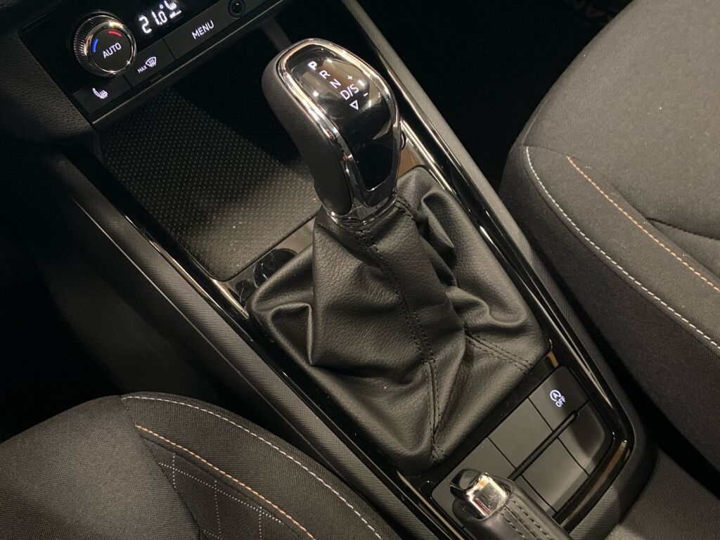 Skoda Kamiq 2022 Harmaa