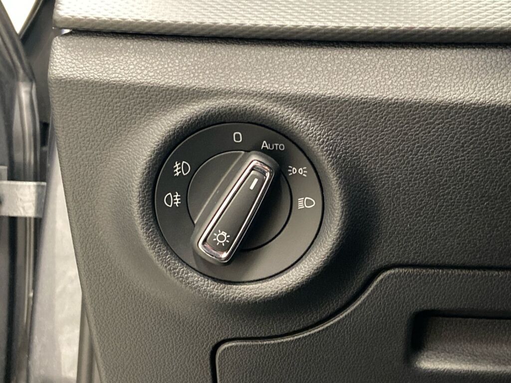 Skoda Kamiq 2022 Harmaa