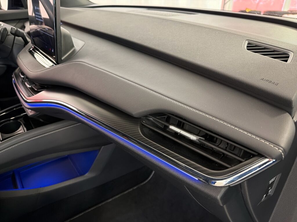 Skoda Enyaq 2022 Sininen