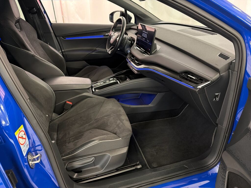 Skoda Enyaq 2022 Sininen
