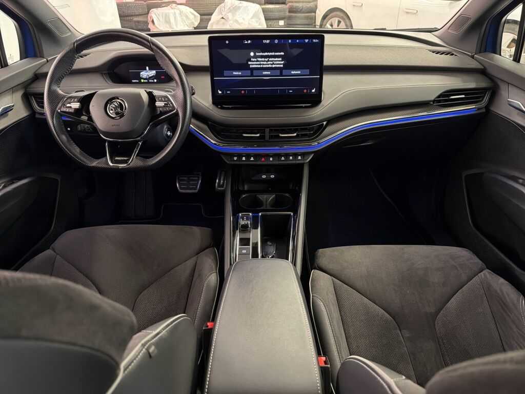 Skoda Enyaq 2022 Sininen