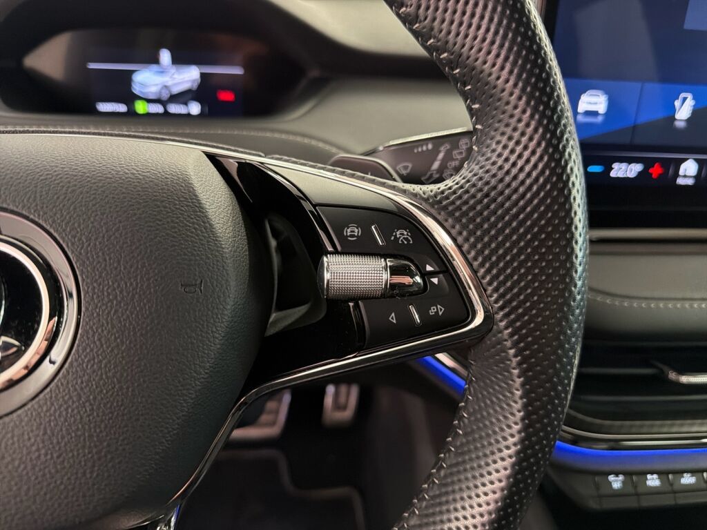 Skoda Enyaq 2022 Sininen