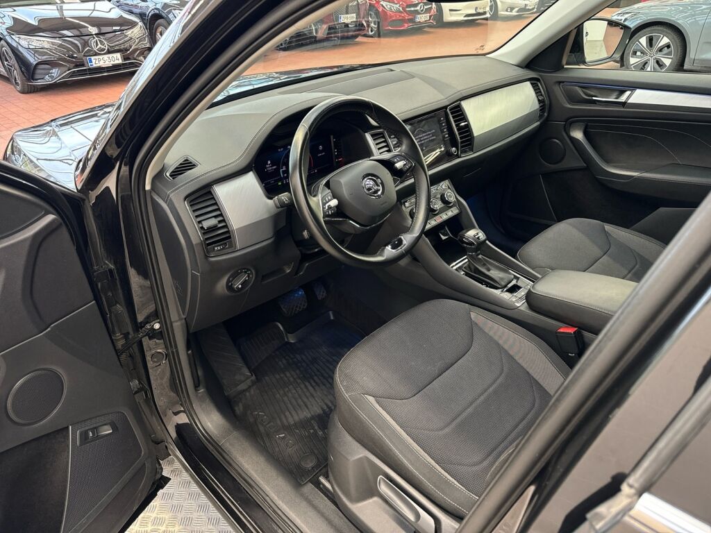 Skoda Kodiaq 2022 Musta