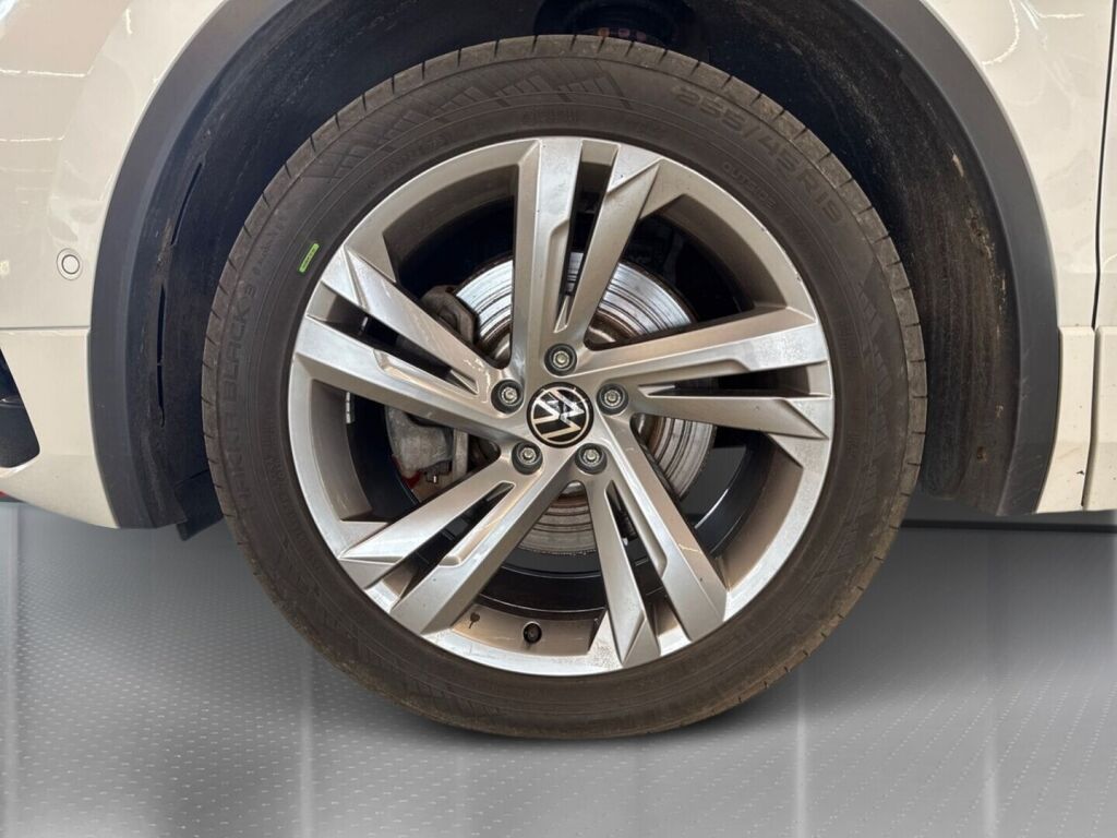 Volkswagen Tiguan 2022 Valkoinen