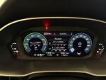 Audi Q3 2022 Oranssi