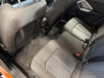 Audi Q3 2022 Oranssi
