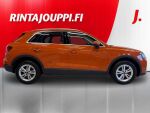 Audi Q3 2022 Oranssi