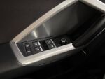 Audi Q3 2022 Oranssi