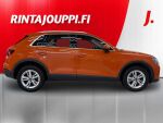 Audi Q3 2022 Oranssi