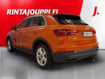Audi Q3 2022 Oranssi