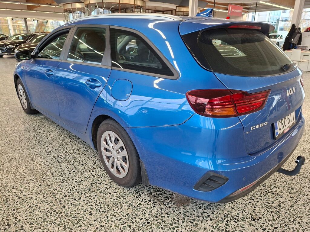 Kia Ceed 2022 Sininen