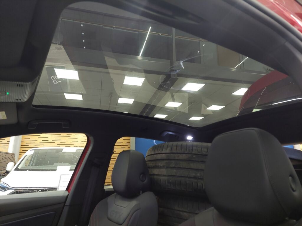 Volkswagen ID.5 2022 Punainen