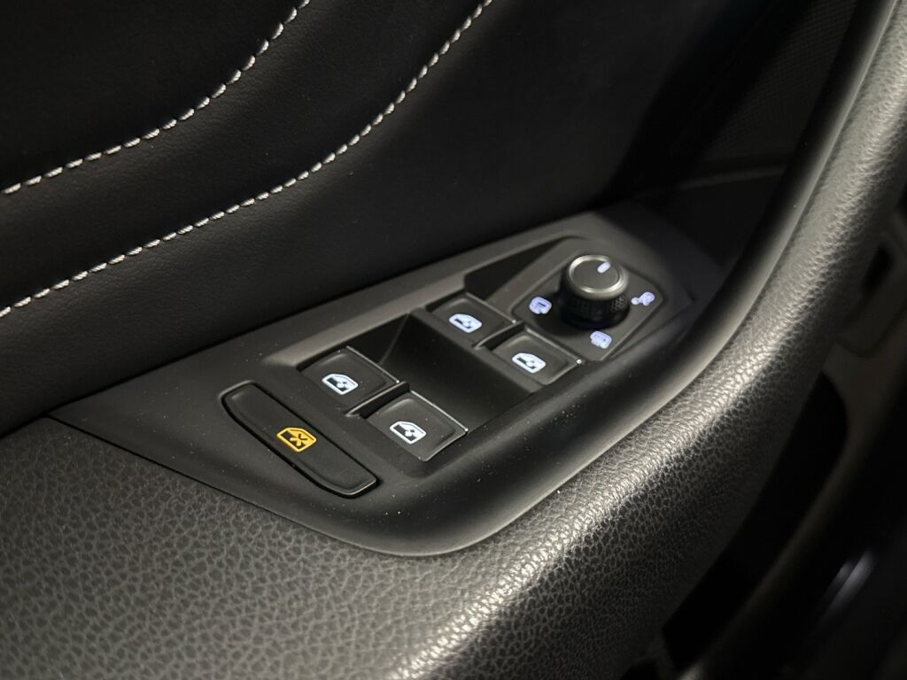 Volkswagen Passat 2022 Harmaa