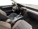 Volkswagen Passat 2022 Harmaa