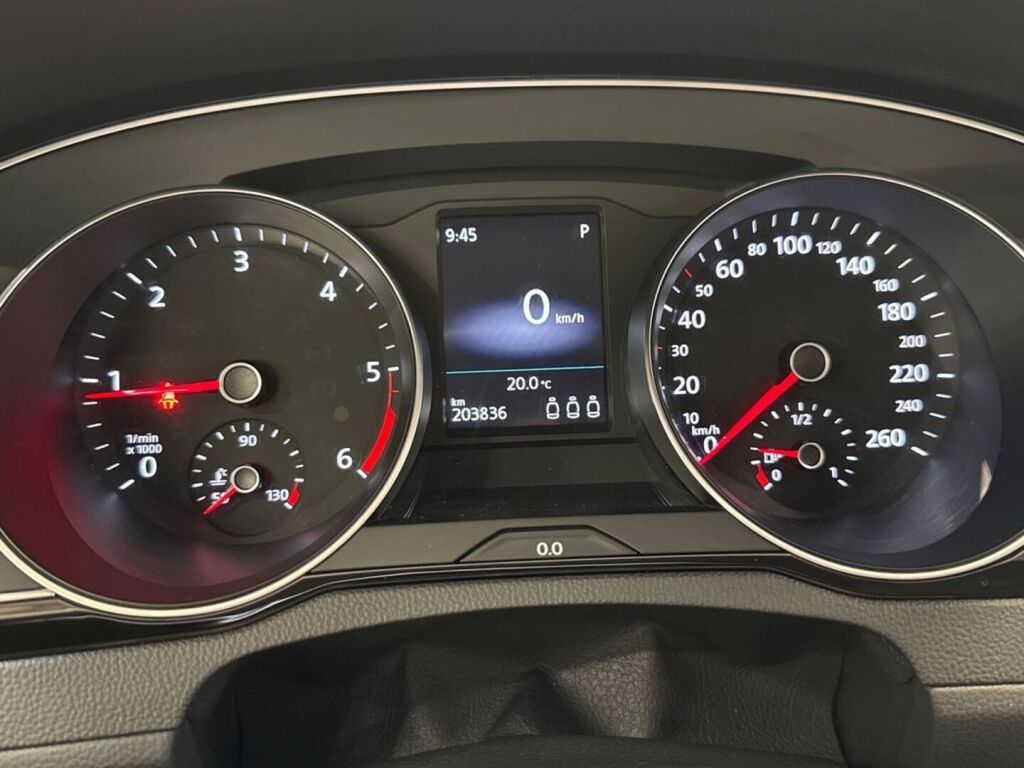 Volkswagen Passat 2022 Harmaa