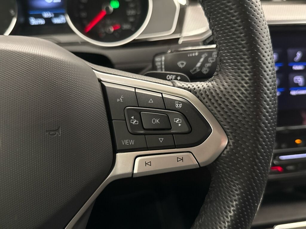 Volkswagen Passat 2022 Harmaa