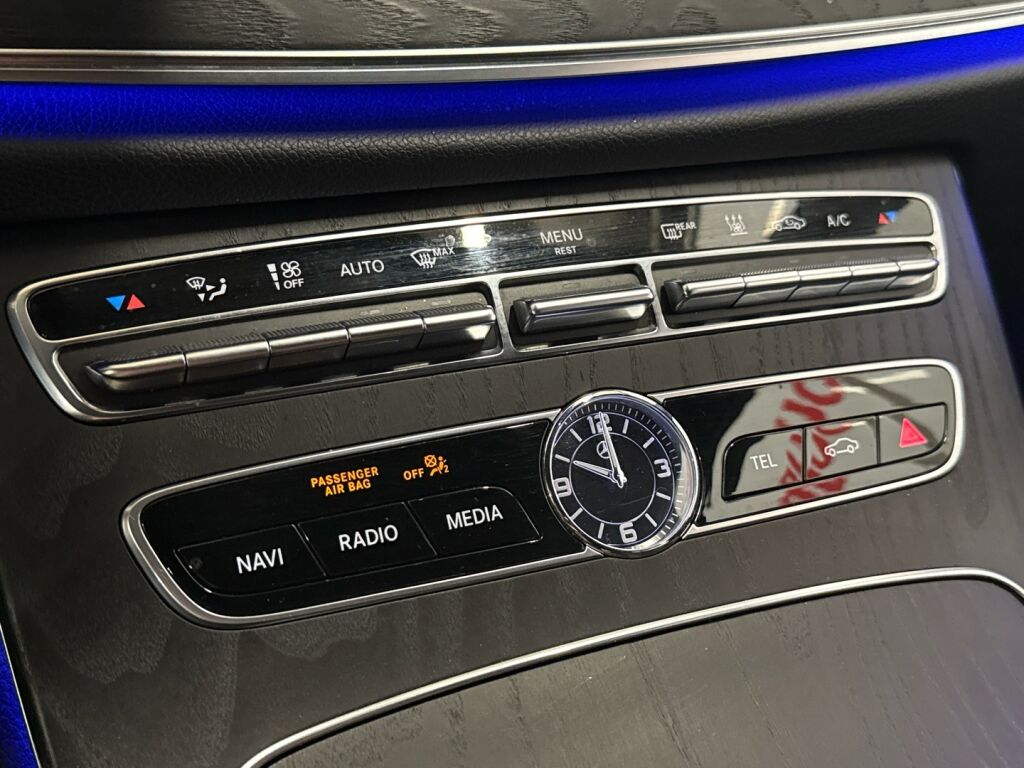 Mercedes-Benz E 2020 Valkoinen