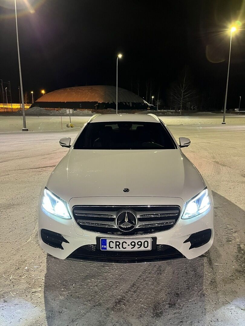 Mercedes-Benz E 2020 Valkoinen