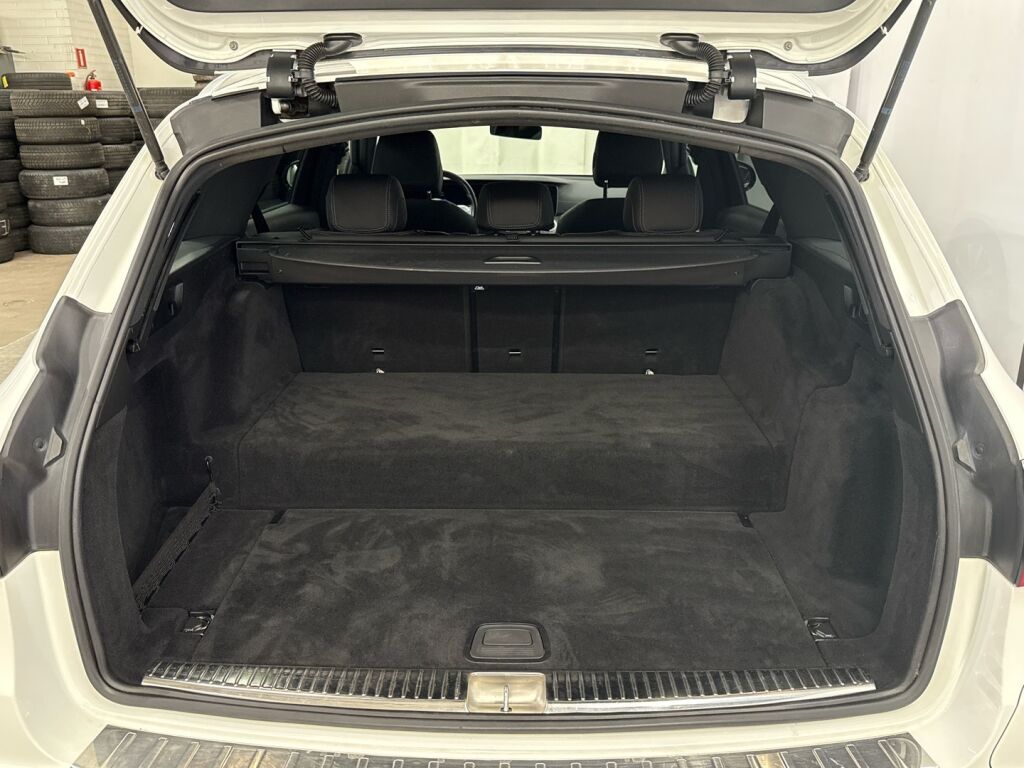 Mercedes-Benz E 2020 Valkoinen