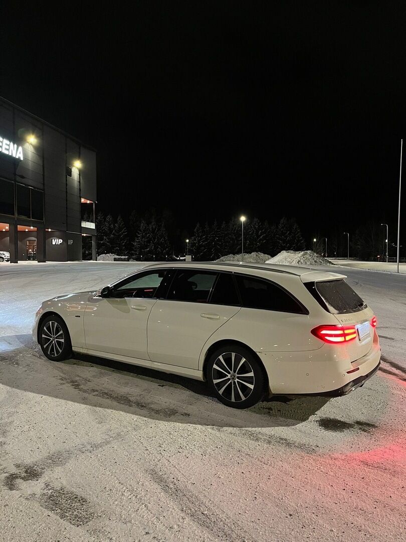 Mercedes-Benz E 2020 Valkoinen