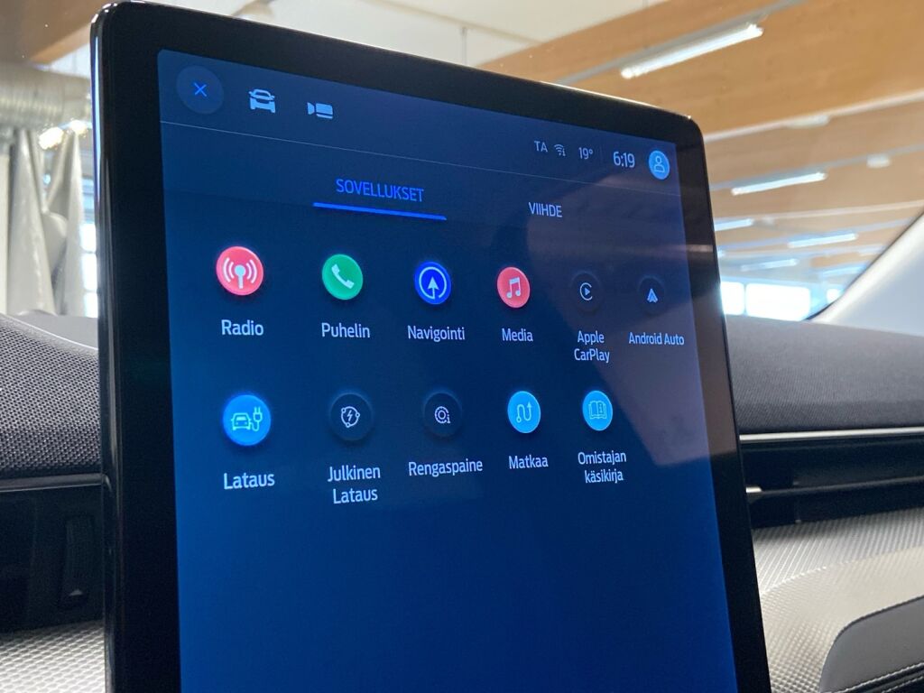 Ford MUSTANG MACH-E 2020 Punainen