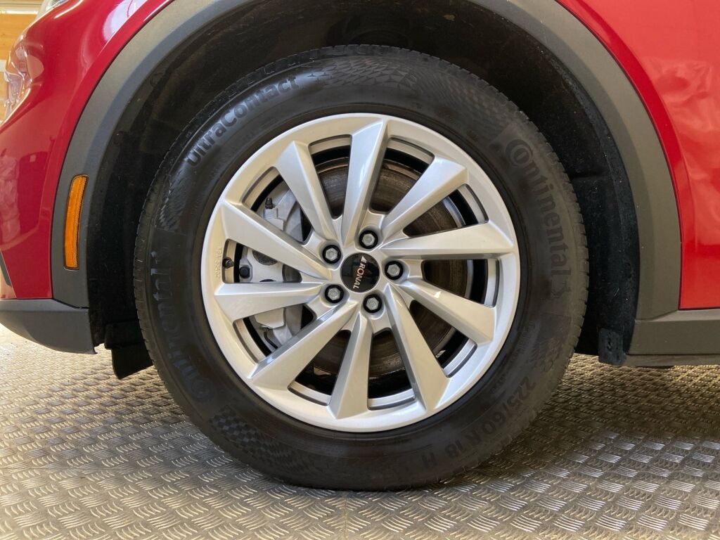 Ford MUSTANG MACH-E 2020 Punainen