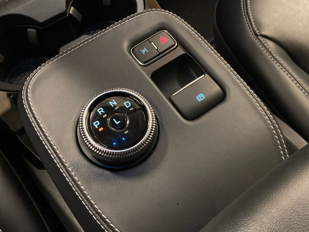 Ford MUSTANG MACH-E 2020 Punainen