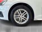 Audi A4 2022 Valkoinen