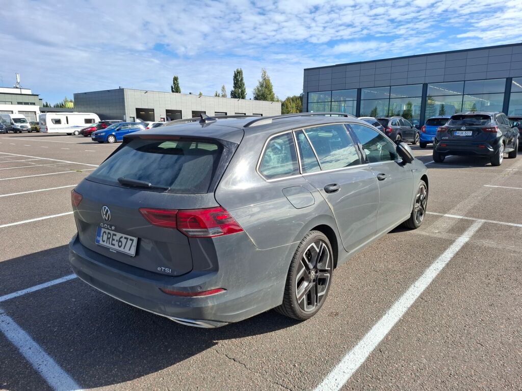 Volkswagen Golf 2022 Harmaa
