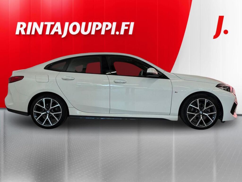 BMW 218 2022 Valkoinen