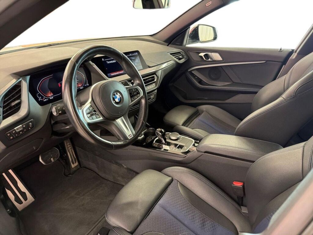 BMW 218 2022 Valkoinen
