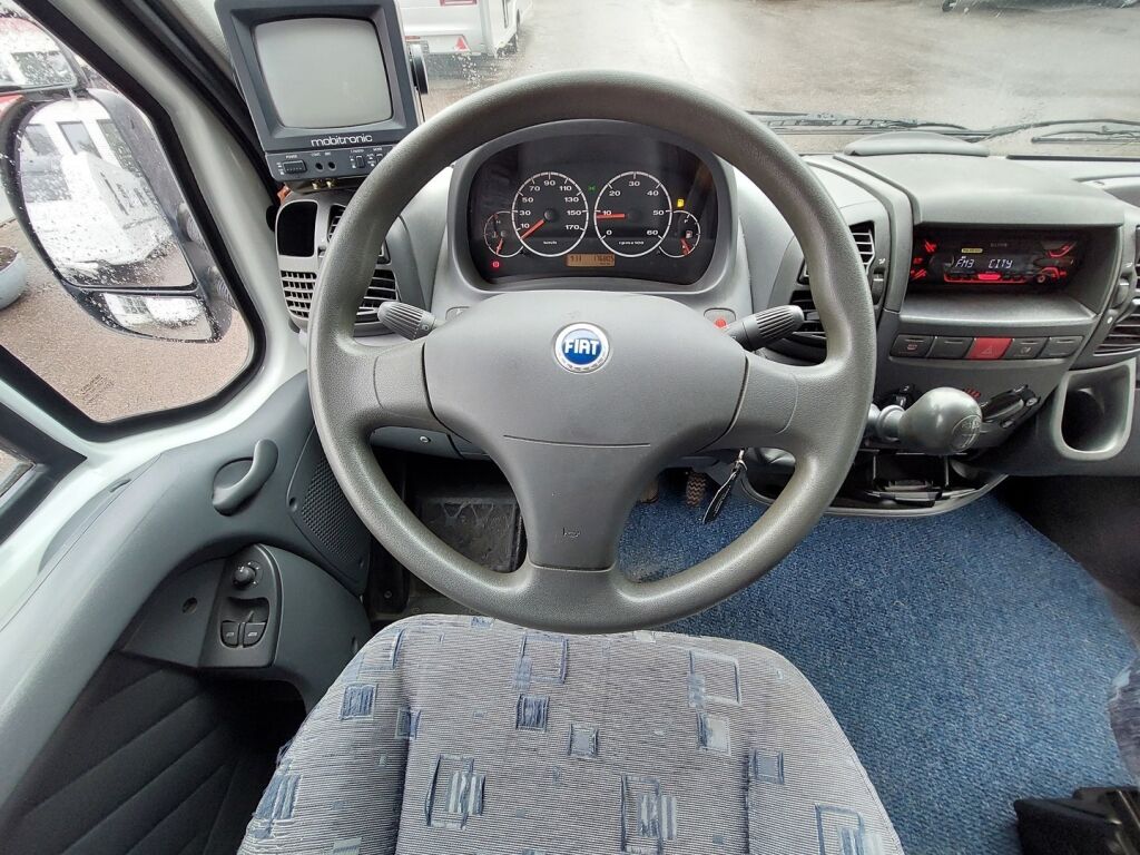 Adria Coral 660 SL 2005 9