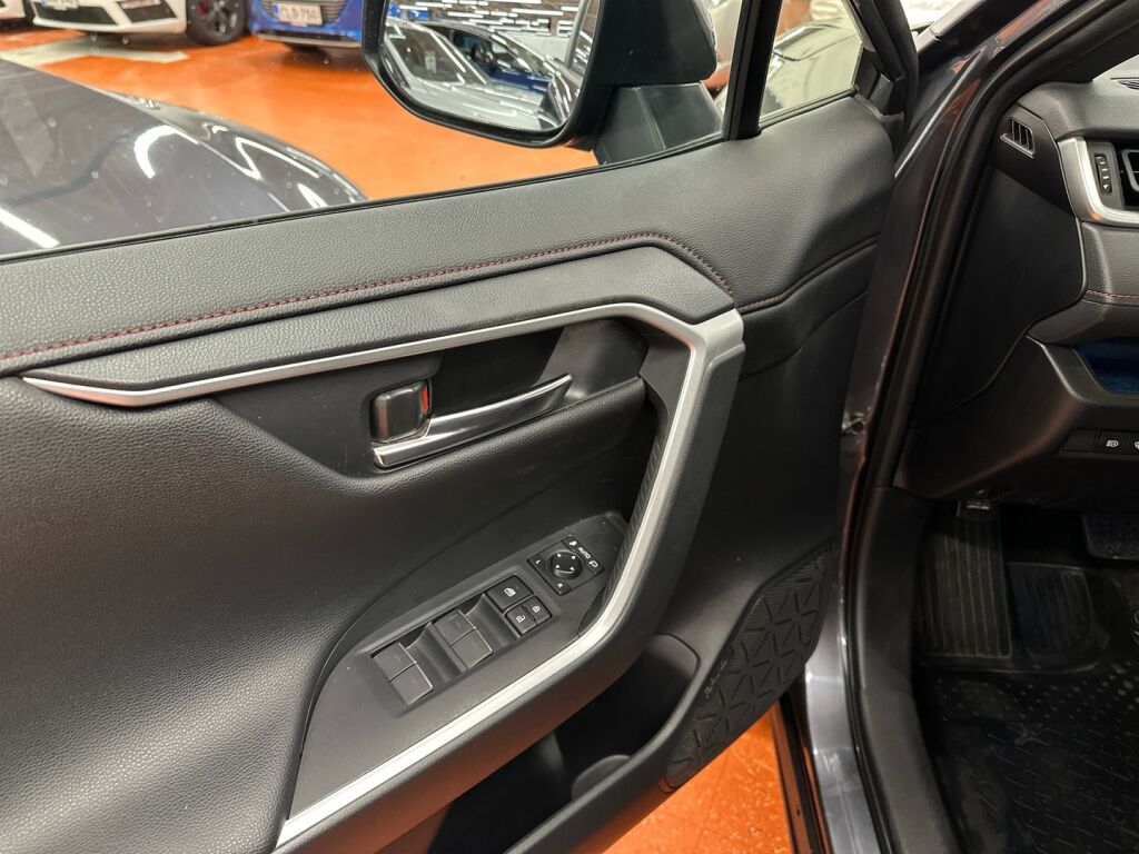 Toyota RAV4 Plug-in 2021 Harmaa