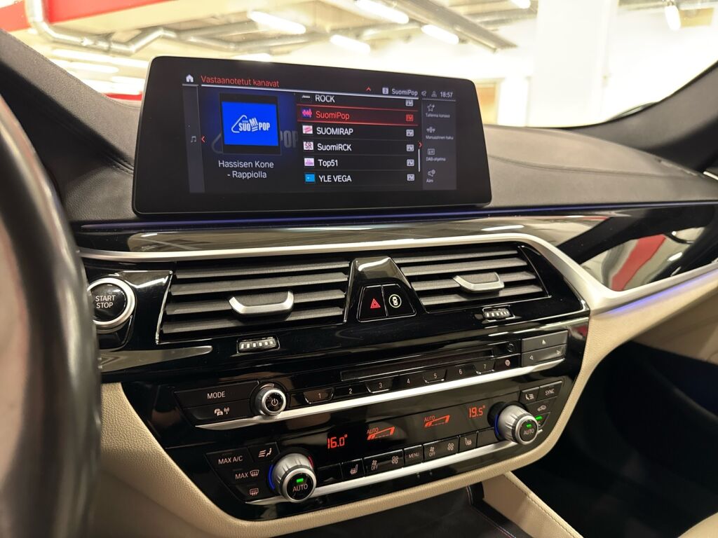 BMW 530 2019 Ruskea (beige)