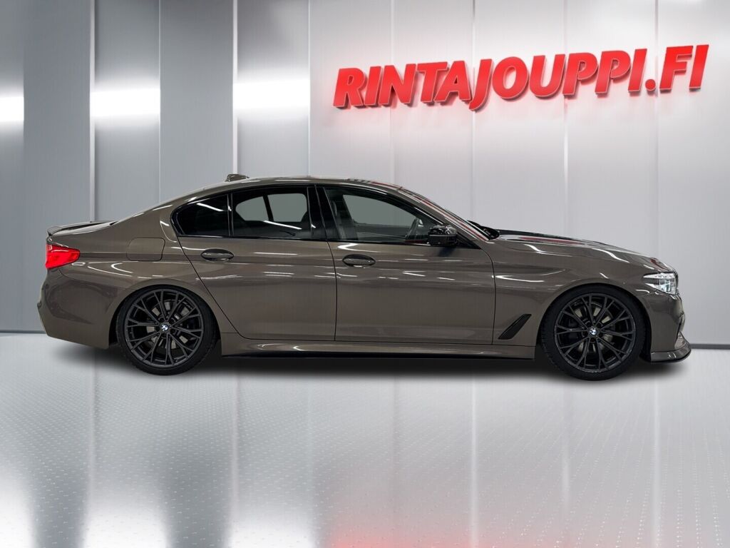 BMW 530 2019 Ruskea (beige)