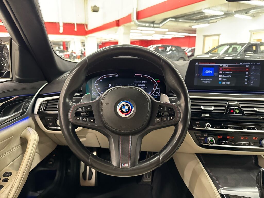 BMW 530 2019 Ruskea (beige)