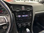 Volkswagen Golf 2019 Valkoinen