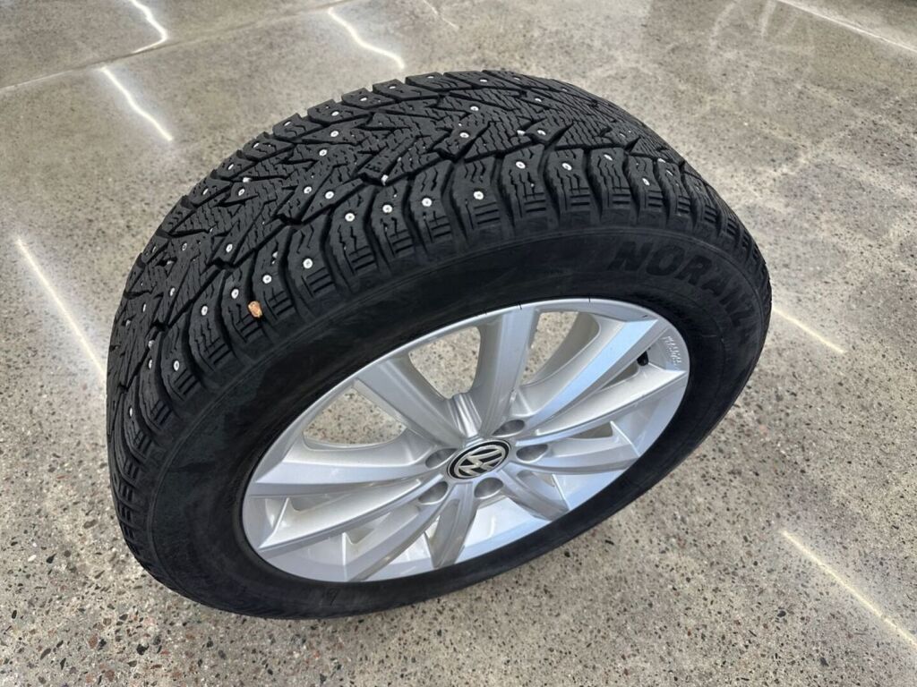 Volkswagen Golf 2019 Valkoinen