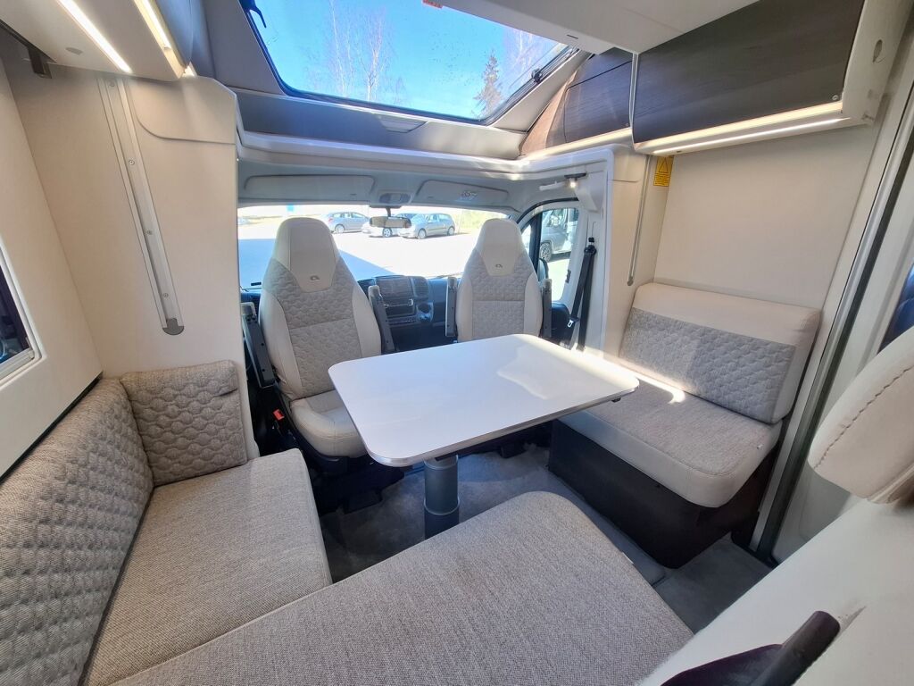 Adria Matrix Supreme 670 SL 2022 Harmaa