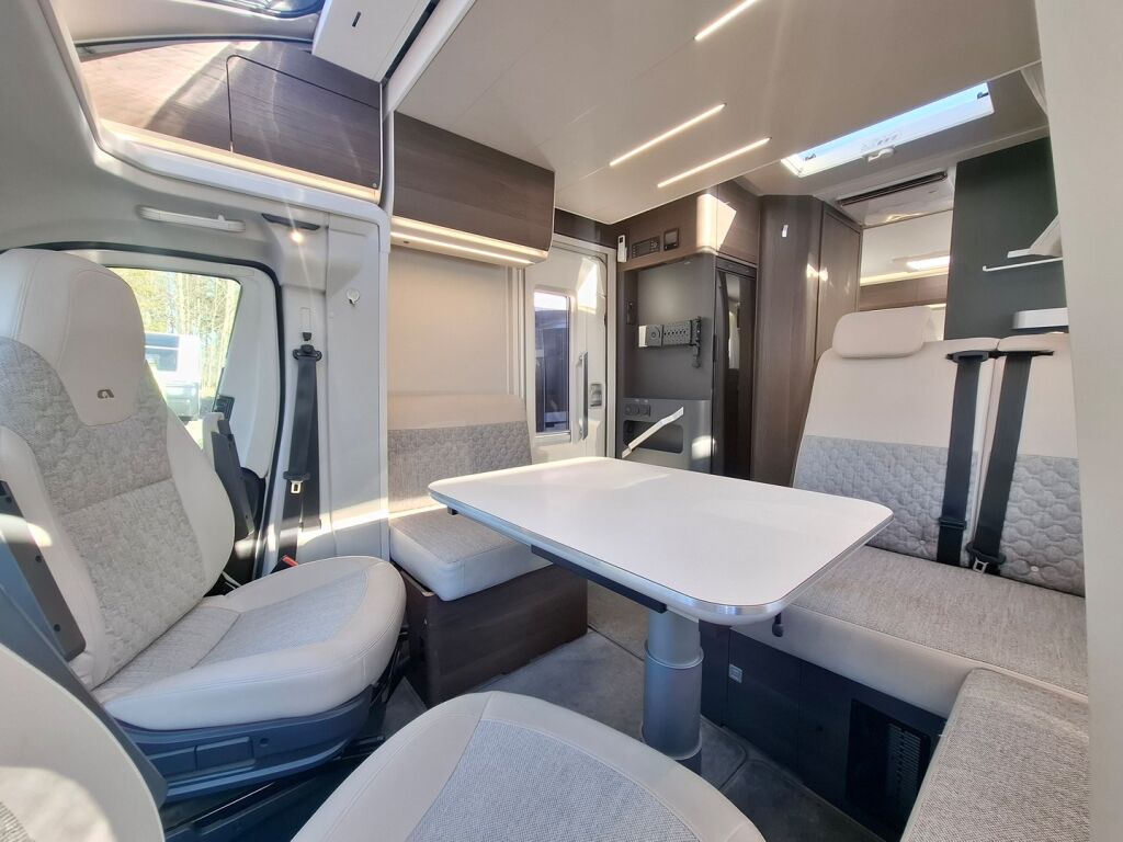 Adria Matrix Supreme 670 SL 2022 Harmaa