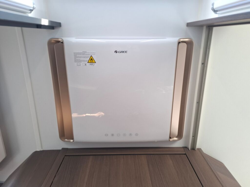 Adria Matrix Supreme 670 SL 2022 Harmaa