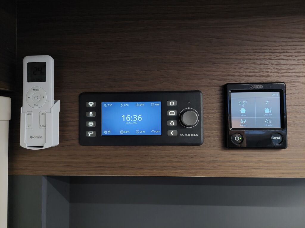 Adria Matrix Supreme 670 SL 2022 Harmaa