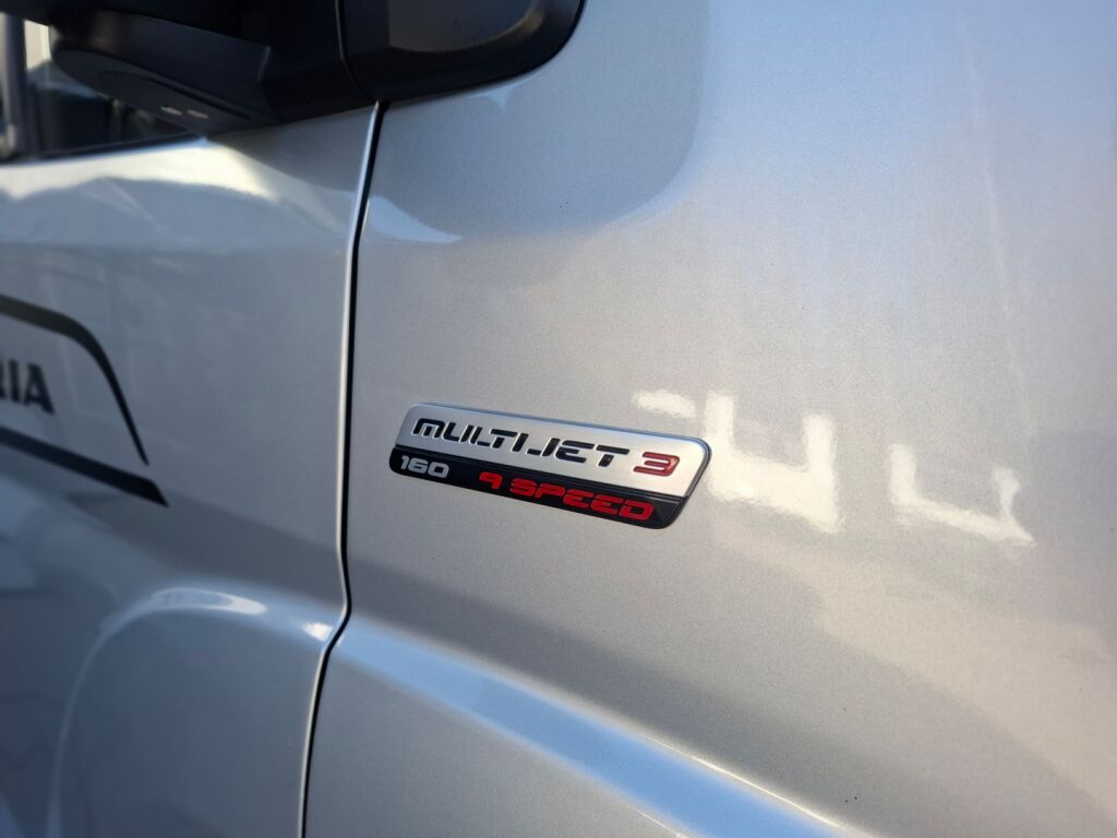 Adria Matrix Supreme 670 SL 2022 Harmaa