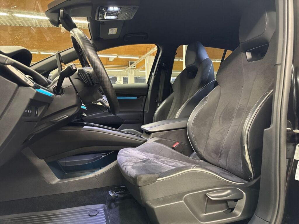 Skoda Enyaq 2022 Musta