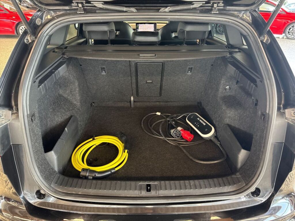 Skoda Enyaq 2022 Musta