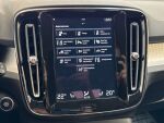 Volvo XC40 2022 Musta