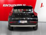 Volvo XC40 2022 Musta