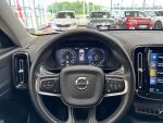 Volvo XC40 2022 Musta